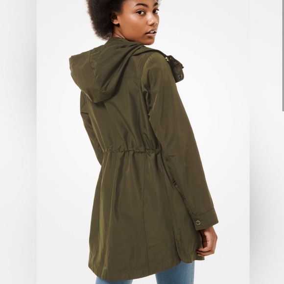 Michael Kors Green Lightweight Anorak Rain Jacket Hood w/Drawstrings Size: Med - Picture 3 of 16